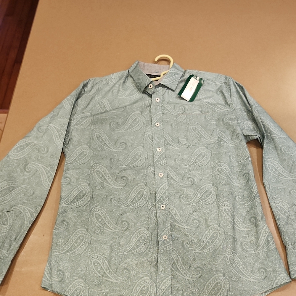 Elegant Paisley Button-Down Shirt - Mint Green